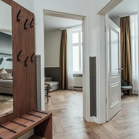 Strandhotel Hohenzollern Szálloda